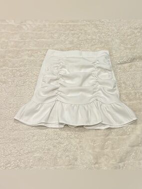 White Ruched Ruffle Mini Skirt - Coquette / Y2K Aesthetic - Size Small